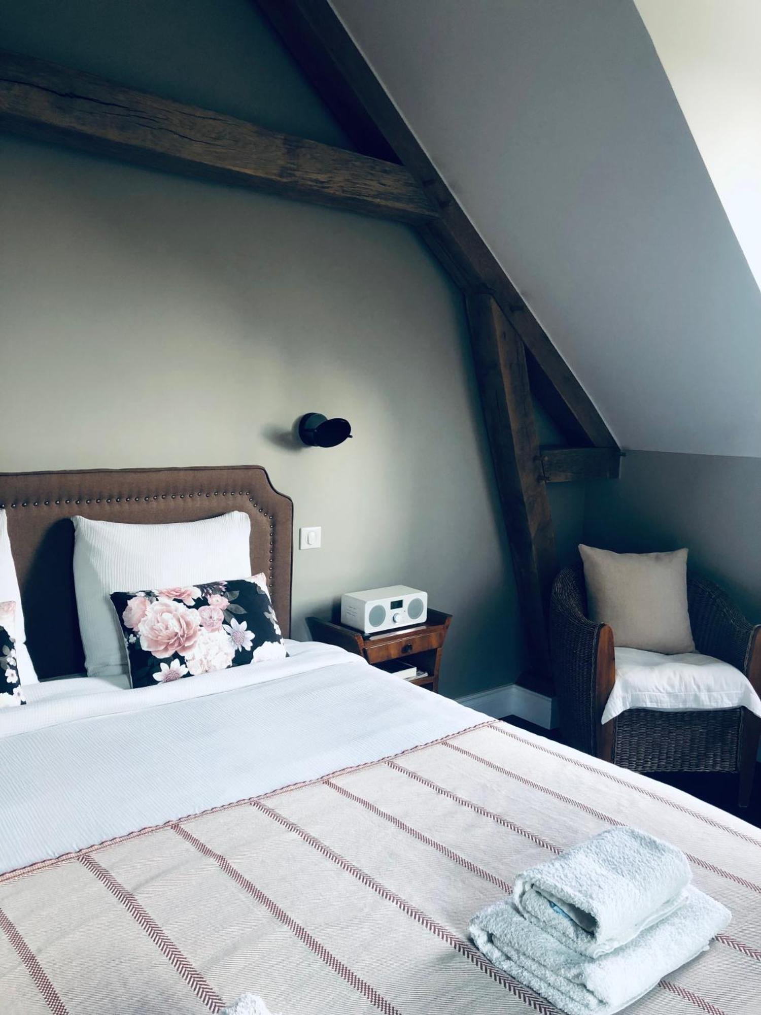 Orpheus Lodge จีแวร์นี ภายนอก รูปภาพ